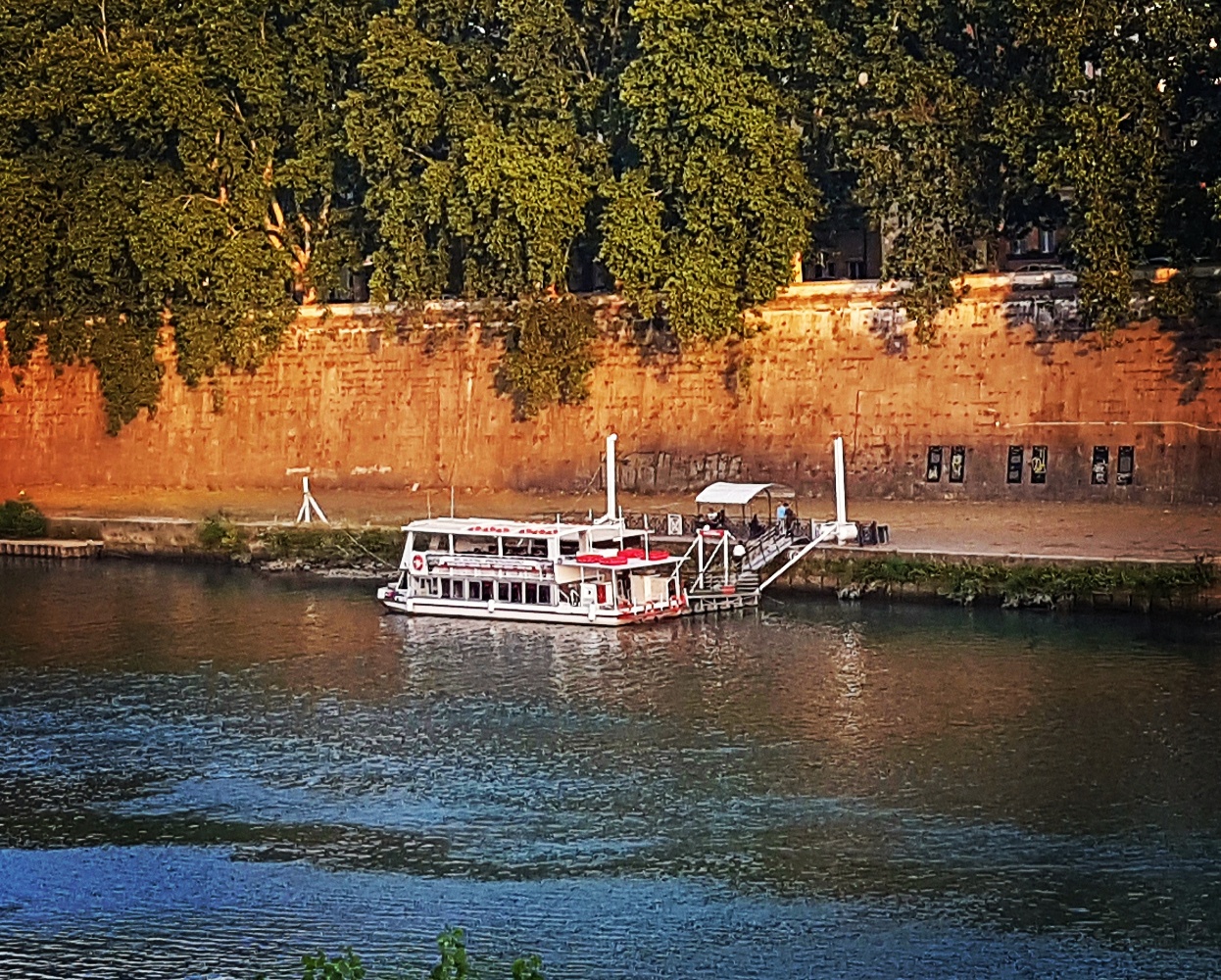 Passeio de barco pelo Rio Tevere em Roma - Blog Vou pra Roma