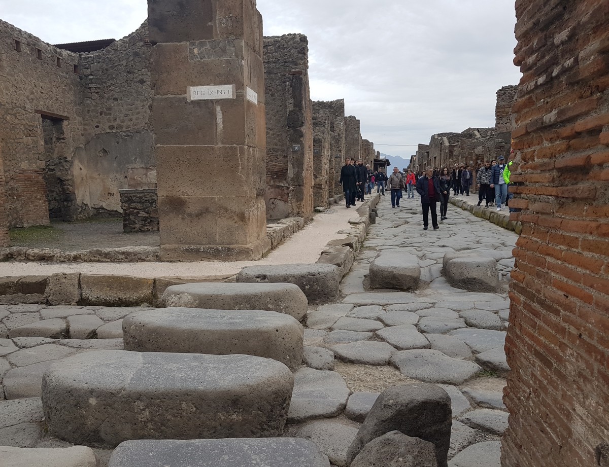 Ruas de Pompeia - Blog Vou pra Roma