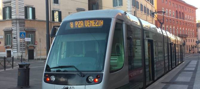 Metrô e Tram em Roma