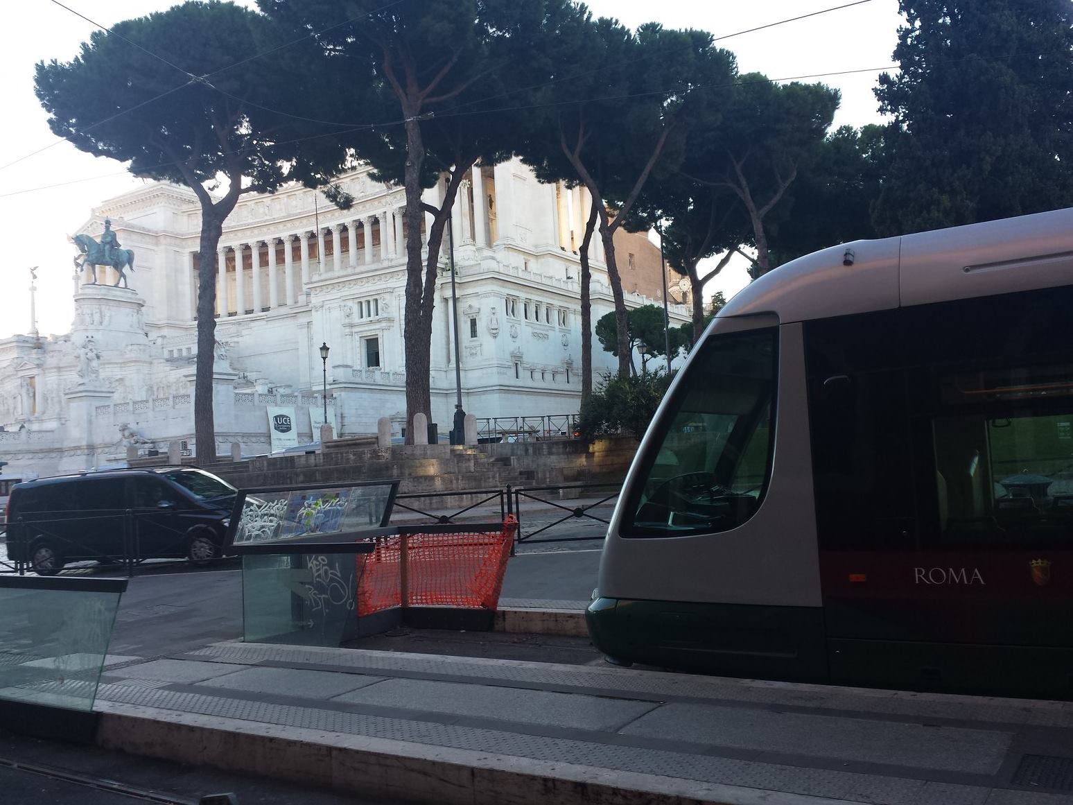 transportes em Roma - TRAM 8 - PIAZZA VENEZIA