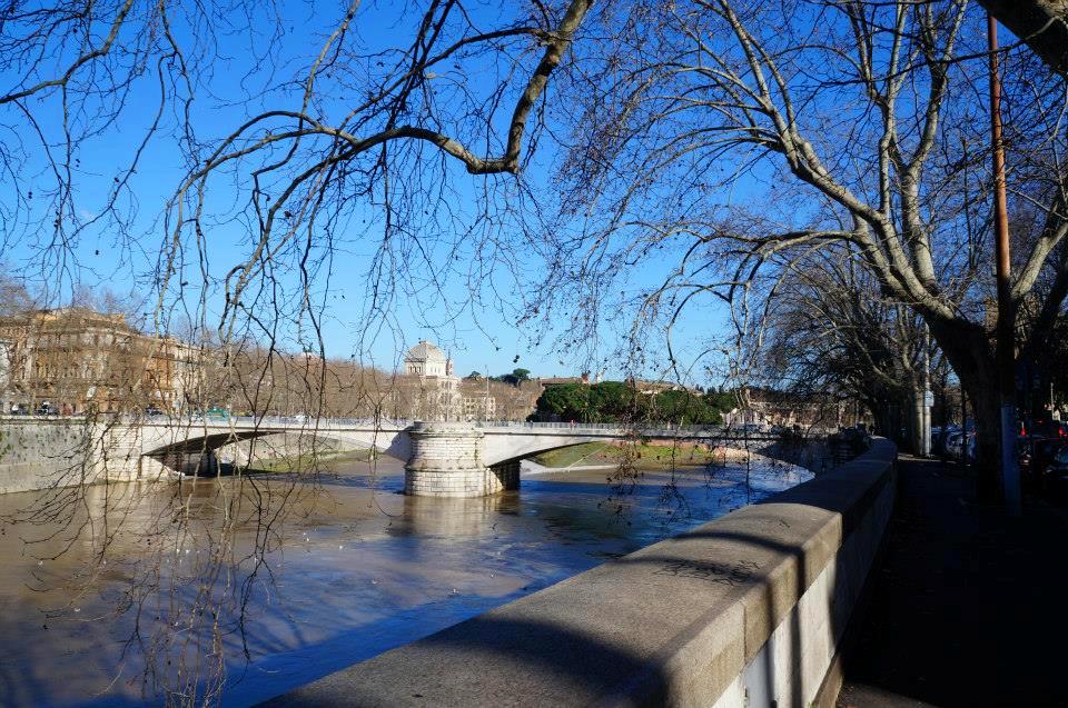 Rio Tevere/Tibre e a Ilha Tiberina