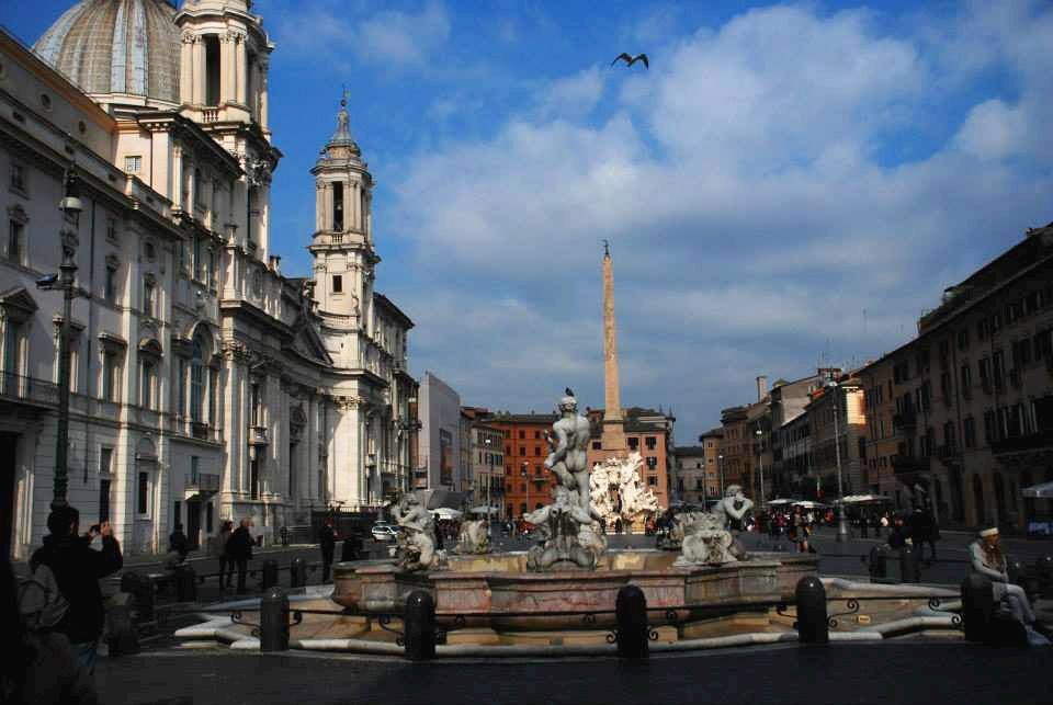 PIAZZA NAVONA - ROMA foto Ana Venticinque