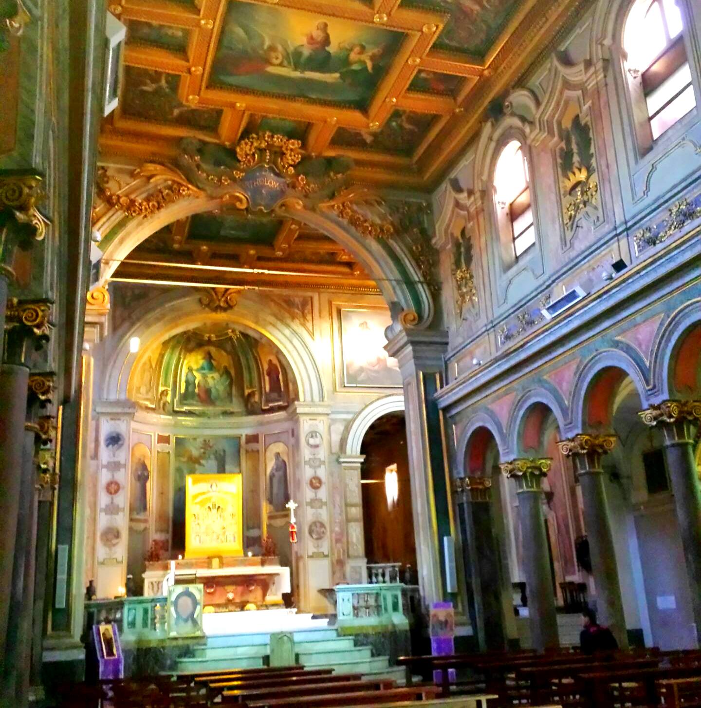 Basílica San Bartolomeu Isola Tiberina Roma - VoupraRoma