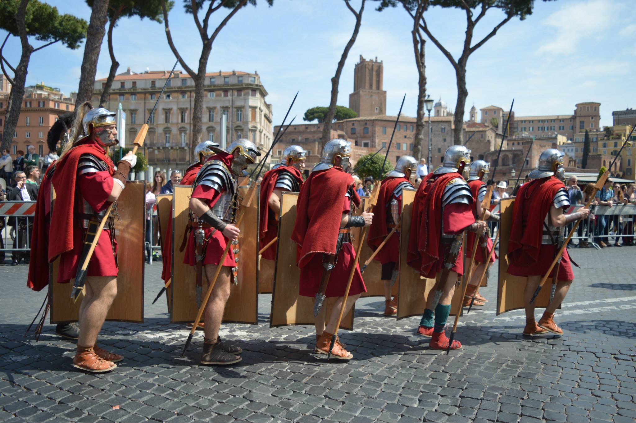 VIA DEI FORI IMPERIALI NO DIA DO ANIVERSÁRIO DE ROMA