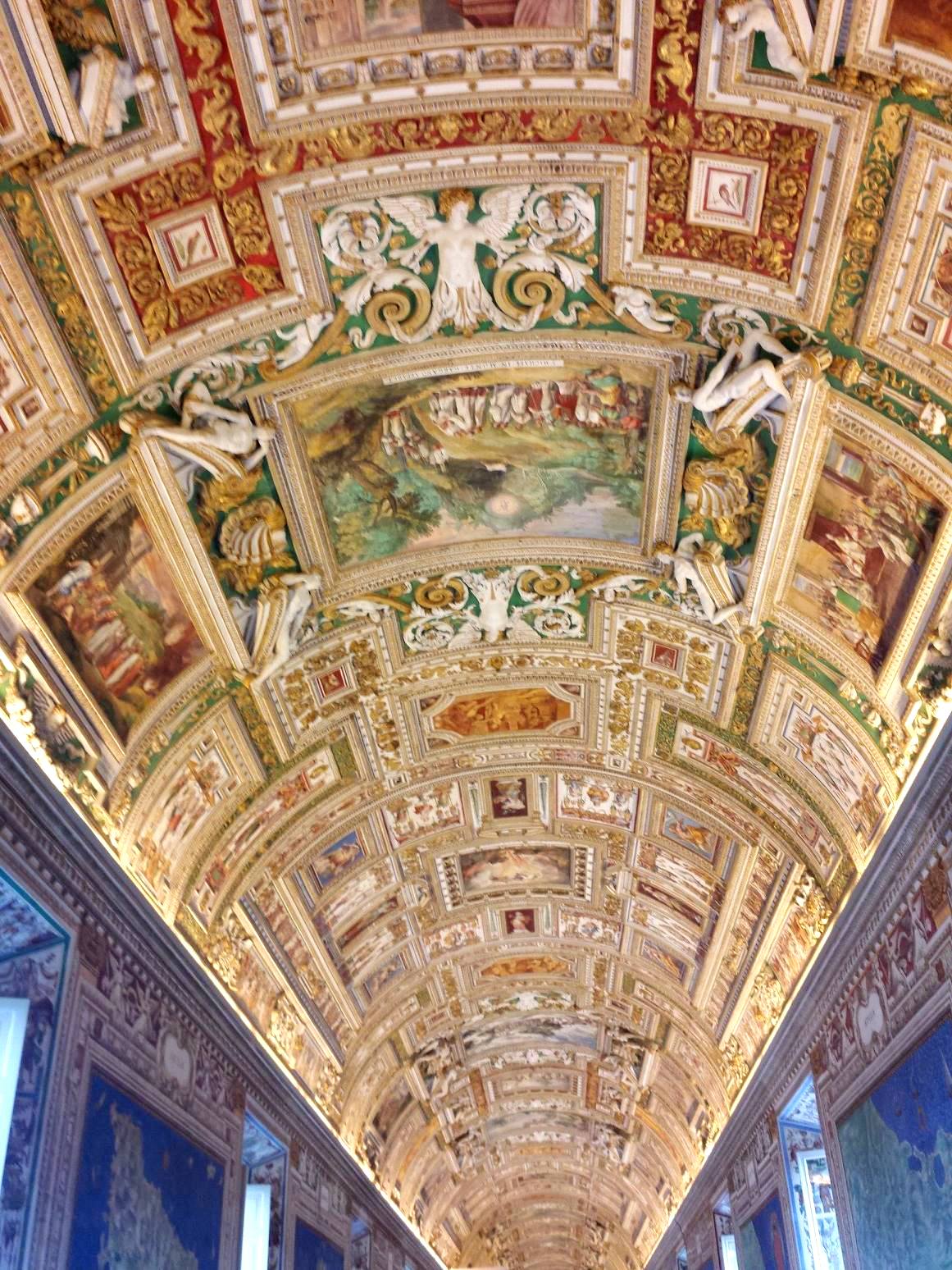 MUSEUS DO VATICANO - TETO GALERIA DOS MAPAS - FOTO Ana Venticinque