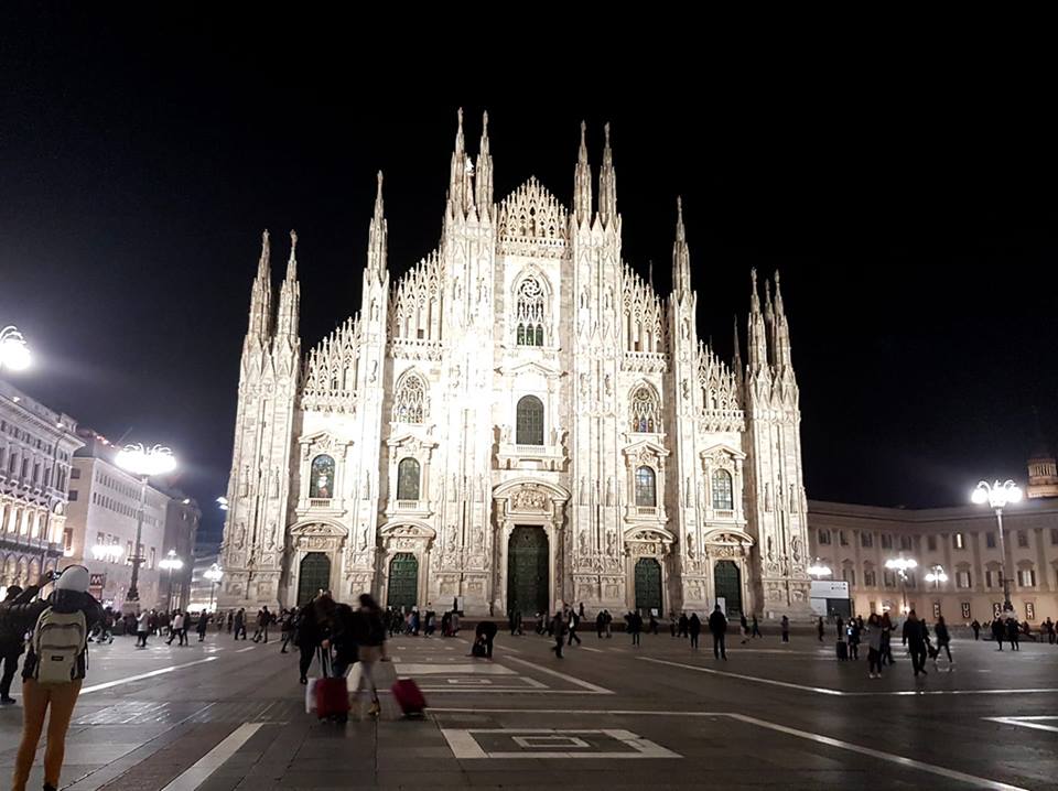 Duomo de Milão Noite - Três dias em Milão com Bernina Express - Blog Vou pra Roma